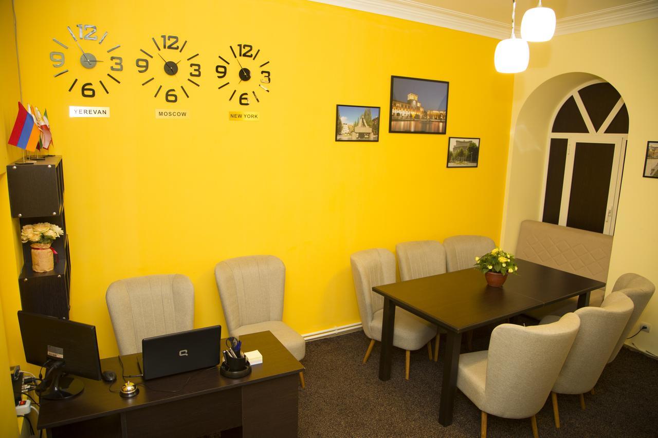 Magnolia Hostel Ереван Екстериор снимка